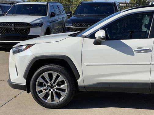 2022 Toyota RAV4 Limited