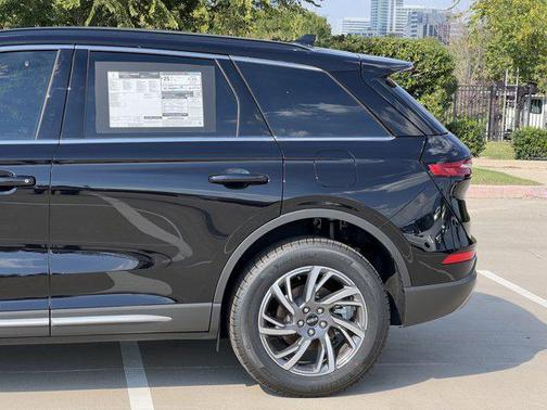 2025 Lincoln Corsair Premiere