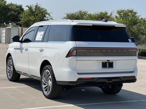 2025 Lincoln Navigator Reserve