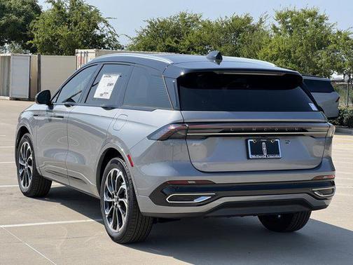 2025 Lincoln Nautilus Reserve