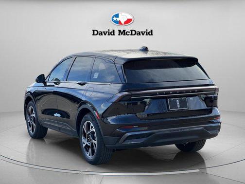 Infinite Black Metallic Clearcoat 2026 Lincoln Nautilus Premiere