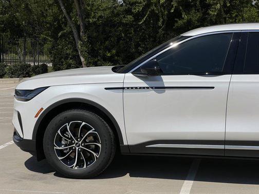 2025 Lincoln Nautilus Premiere