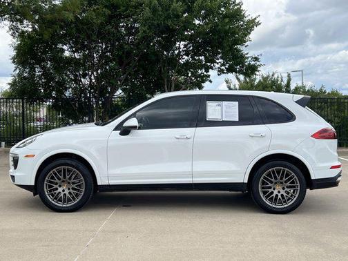 2018 Porsche Cayenne Platinum Edition