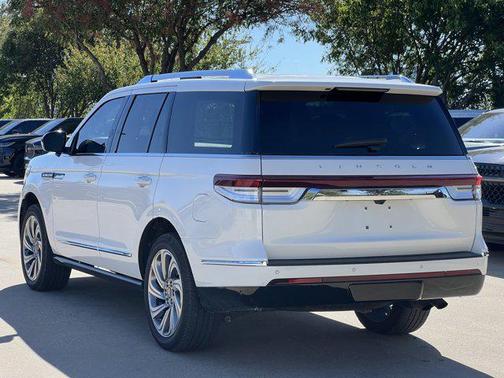 2023 Lincoln Navigator Reserve