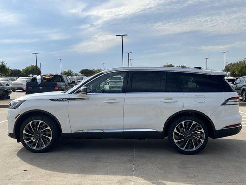 2025 Lincoln Aviator Reserve AWD