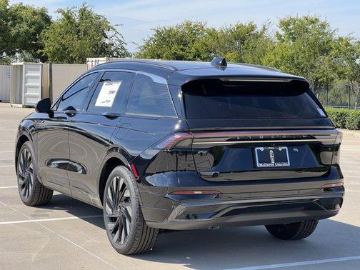 2025 Lincoln Nautilus Black Label