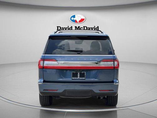 Blue Diamond Metallic 2019 Lincoln Navigator Reserve