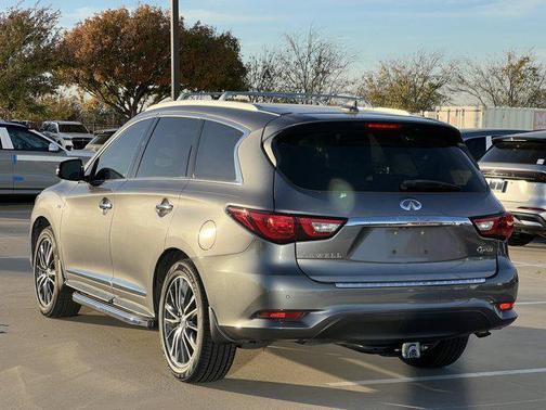 2017 INFINITI QX60 Base