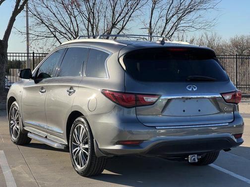 2017 INFINITI QX60 Base