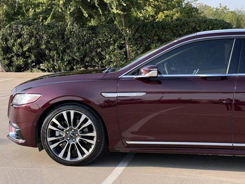 2017 Lincoln Continental Reserve