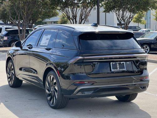 2025 Lincoln Nautilus Reserve