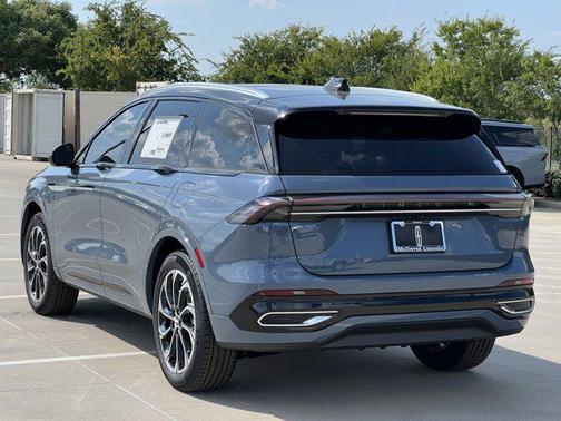 2025 Lincoln Nautilus Reserve