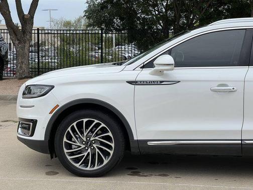 2020 Lincoln Nautilus Reserve