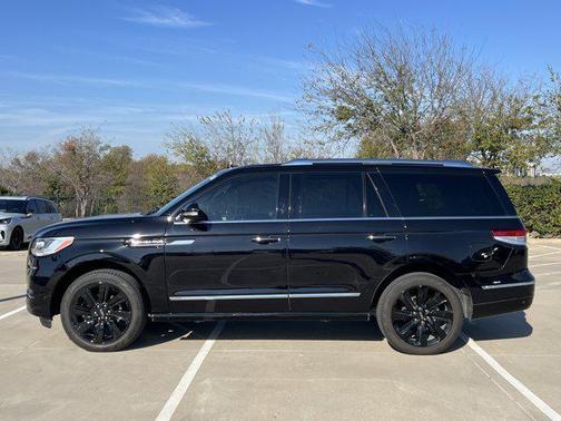 2023 Lincoln Navigator Reserve