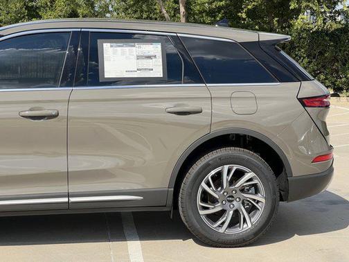 2025 Lincoln Corsair Premiere