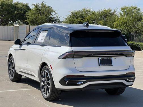 2025 Lincoln Nautilus Reserve