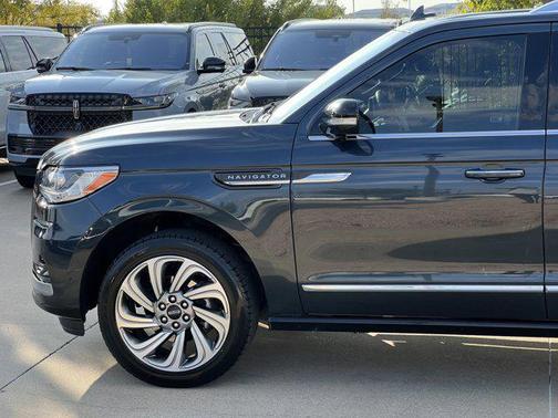 2022 Lincoln Navigator Reserve