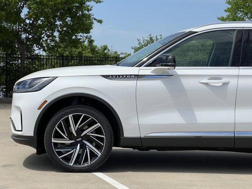 2025 Lincoln Aviator Reserve AWD