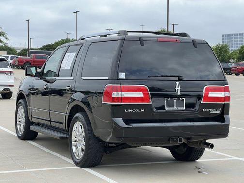 2008 Lincoln Navigator Base