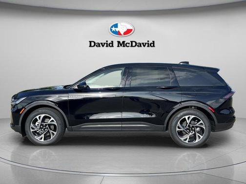 Infinite Black Metallic Clearcoat 2026 Lincoln Nautilus Premiere