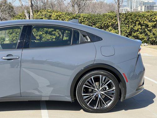 2023 Toyota Prius XLE