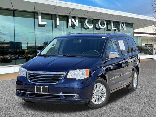 2016 Chrysler Town & Country Limited