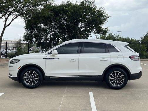 2021 Lincoln Nautilus Standard