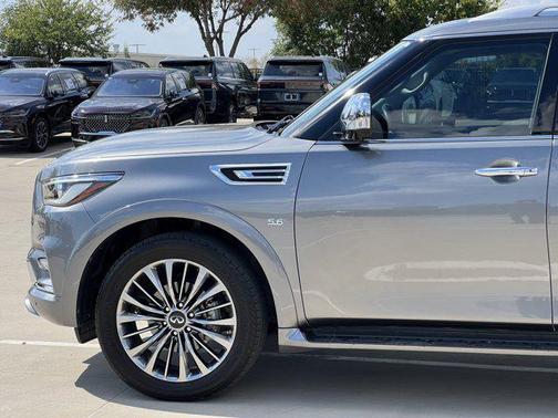 2018 INFINITI QX80 Base