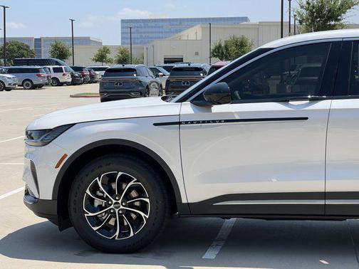 2025 Lincoln Nautilus Premiere