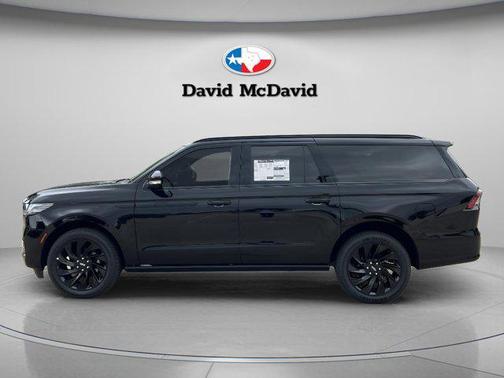 Infinite Black Metallic Clearcoat 2026 Lincoln Navigator Reserve