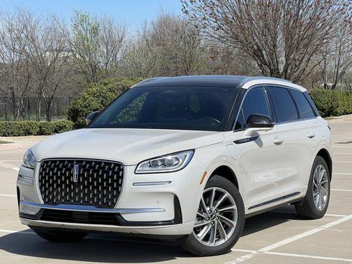 Ceramic Pearl Metallic Tinted Clearcoat 2023 Lincoln Corsair Grand Touring