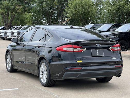 2020 Ford Fusion SE
