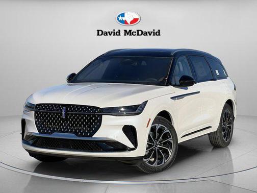 White Platinum Metallic Tri-Coat 2026 Lincoln Nautilus Reserve