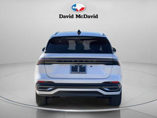 White Platinum Metallic Tri-Coat 2026 Lincoln Nautilus Reserve