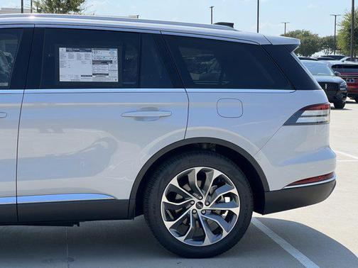 2025 Lincoln Aviator Reserve