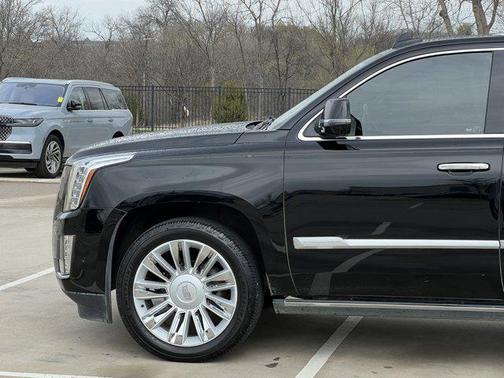 2018 Cadillac Escalade ESV Platinum