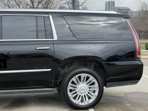 2018 Cadillac Escalade ESV Platinum