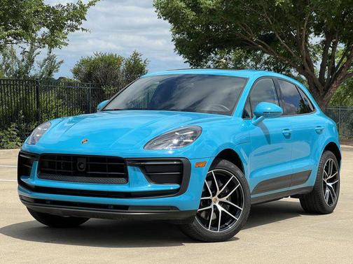 2023 Porsche Macan Base