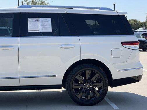 2023 Lincoln Navigator Reserve