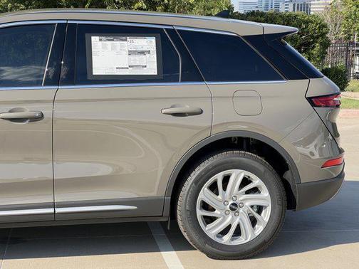 2025 Lincoln Corsair Premiere