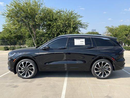 2025 Lincoln Nautilus Black Label