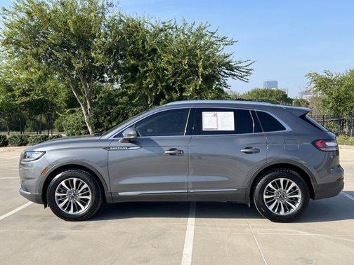 2022 Lincoln Nautilus Standard