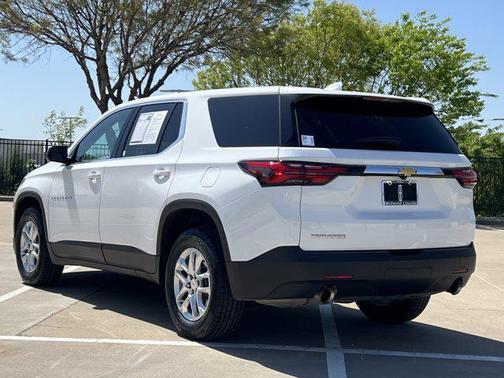 2023 Chevrolet Traverse LS