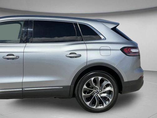 2021 Lincoln Nautilus Reserve