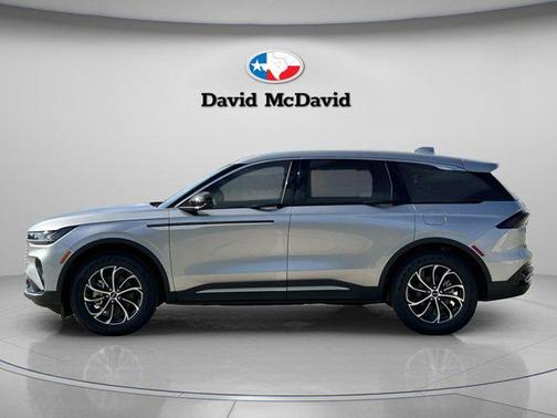 Silver Radiance Metallic Clearcoat 2026 Lincoln Nautilus Premiere