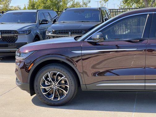 2025 Lincoln Nautilus Premiere