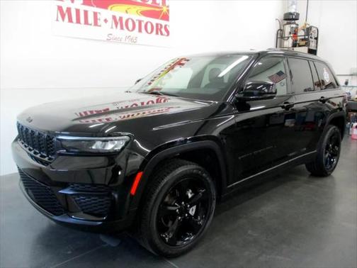 2022 Jeep Grand Cherokee Altitude