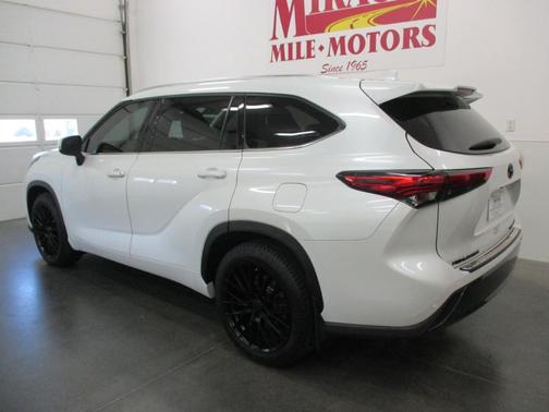 2022 Toyota Highlander Limited