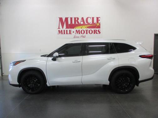 2022 Toyota Highlander Limited