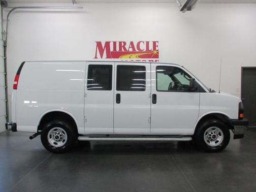 2024 GMC Savana 2500 Work Van